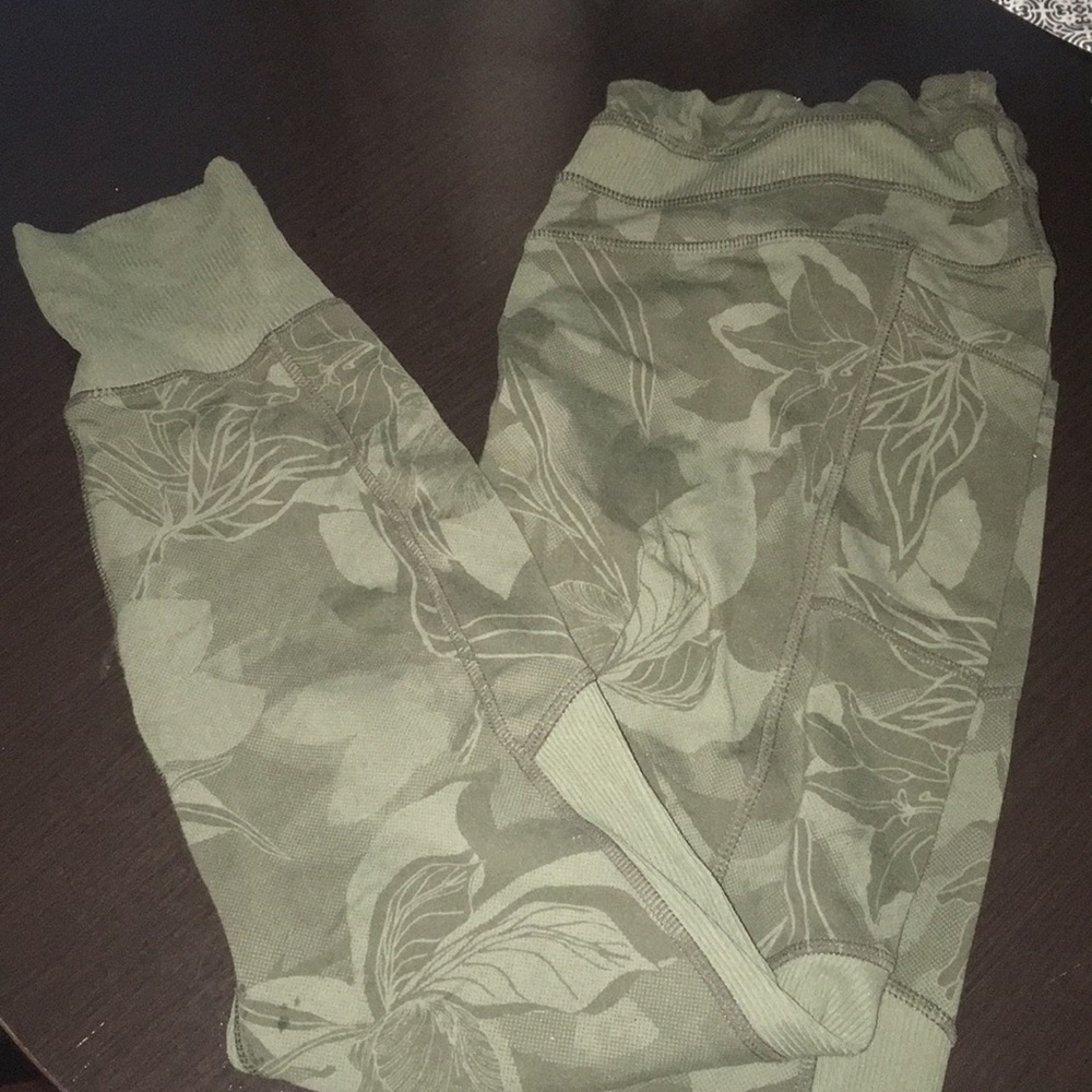 Athleta leggings
